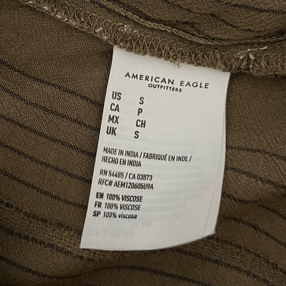 American Eagle Button-Down Top - Picture 6 of 6